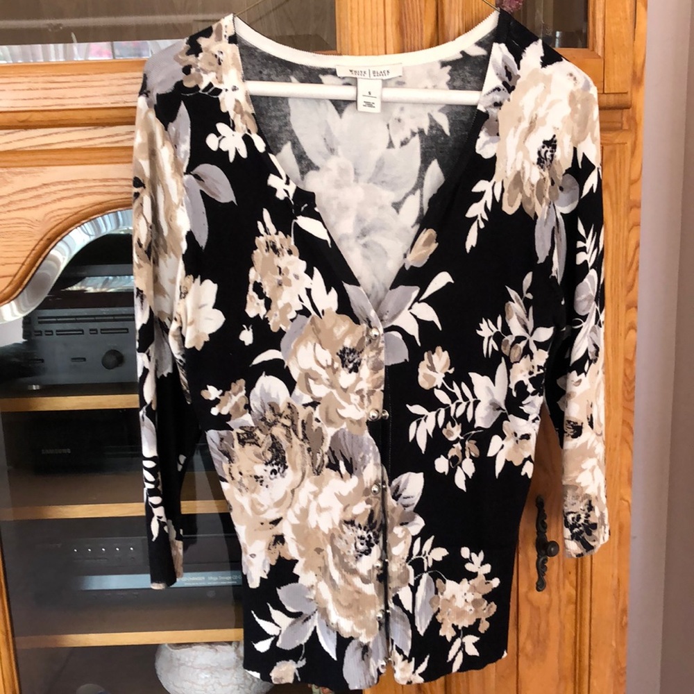 WHBM small floral cardigan silver buttons
